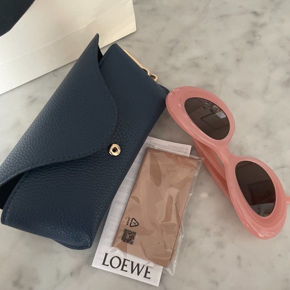 Loewe Pink \'Curvy\' Sunglasses BRAND NEW